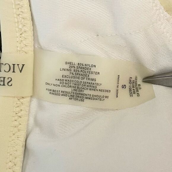 𝅺Victorias Secret Triangle String Bikini Top Small Beaded Embroidered Padded - Picture 9 of 9